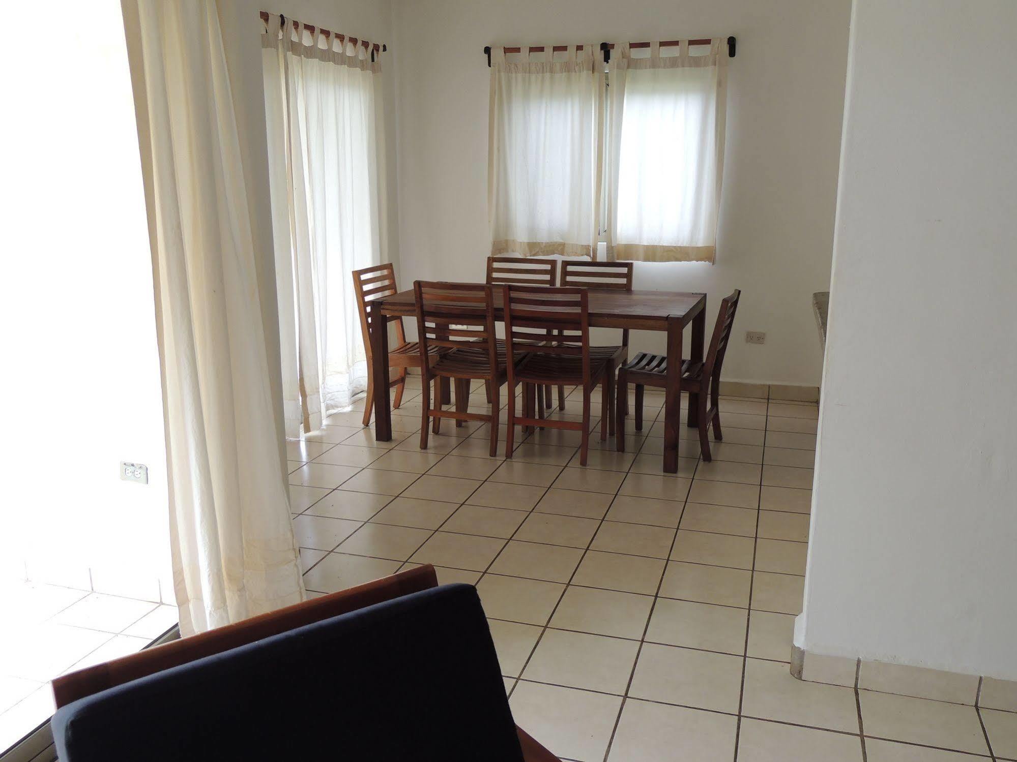 Hacienda Iguana Beach And Golf Resort Tola Εξωτερικό φωτογραφία